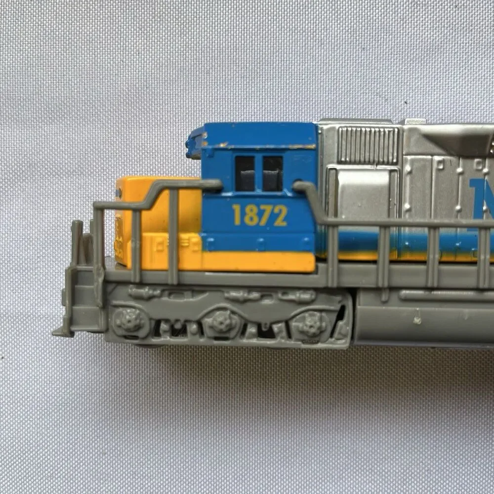 Freight Locomotive Pull Back Power Blue,Yellow & Silver #1872 NY &IL  Die Cast
